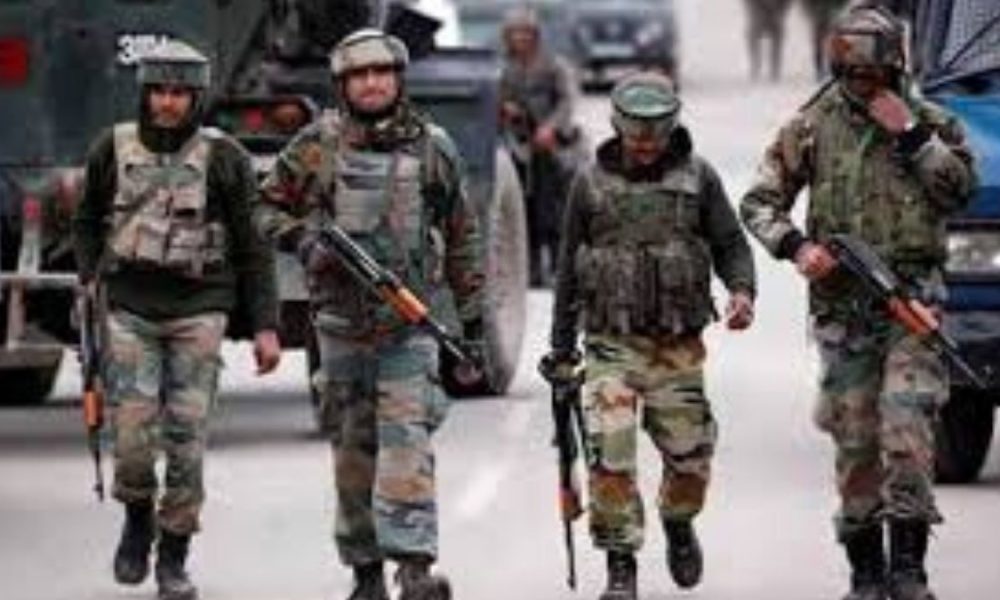 Forces avert Pulwama 2.0, car laden with 40-50 kg IED caught