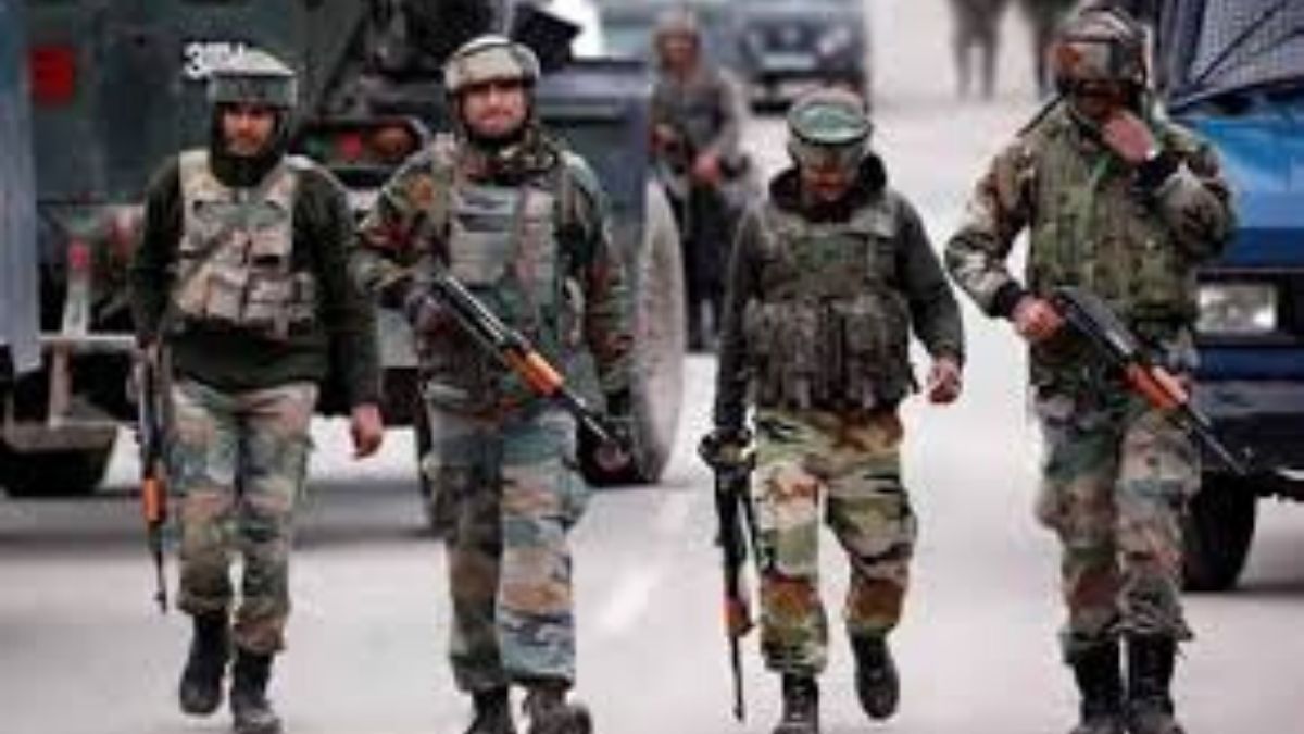 Forces avert Pulwama 2.0, car laden with 40-50 kg IED caught