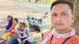 Scribe helps cop walk out of Naxal captivity