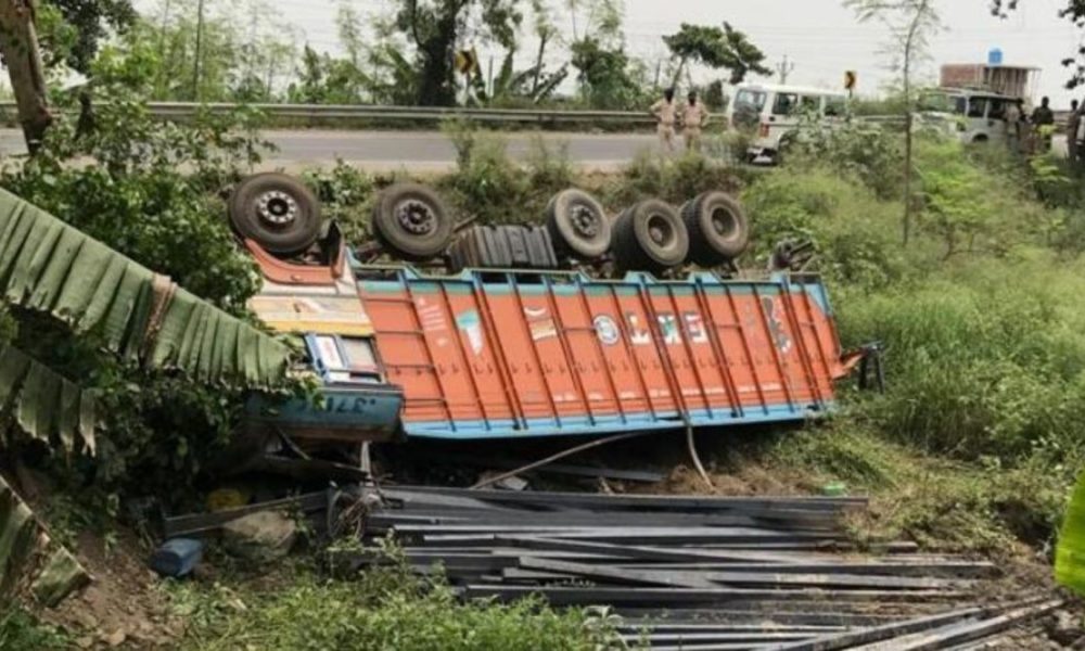 Another migrant tragedy; 9 killed in truck-bus collision in Bihar