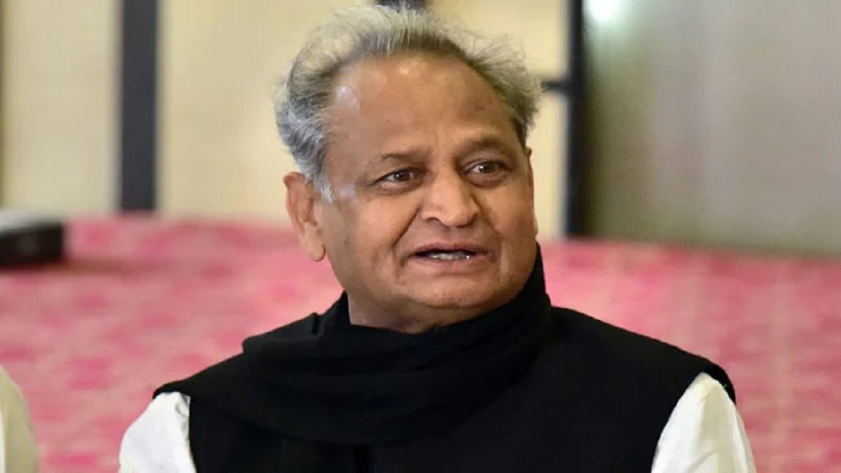 Gehlot apologises, Sonia to decide on Rajasthan CM