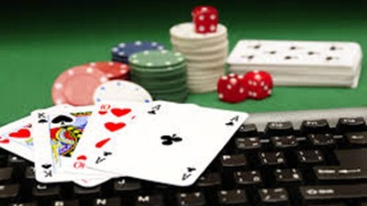 Online gambling grows by leaps and bounds in locked-down India - The Daily  Guardian