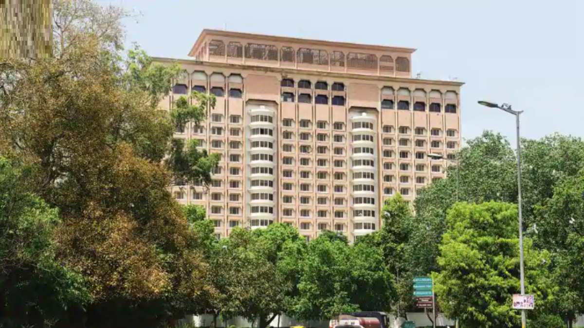 Hotel Surya and Taj Mansingh have now become a coronavirus facility