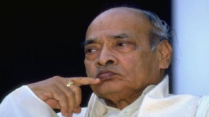 PM Modi praises Narasimha Rao but Rahul Gandhi is busy attacking govt on LAC