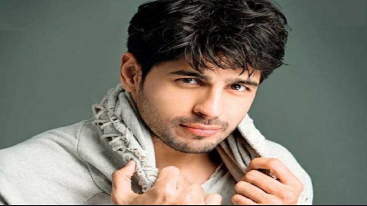 Sidharth Malhotra lives his childhood dream with 'Brothers'
