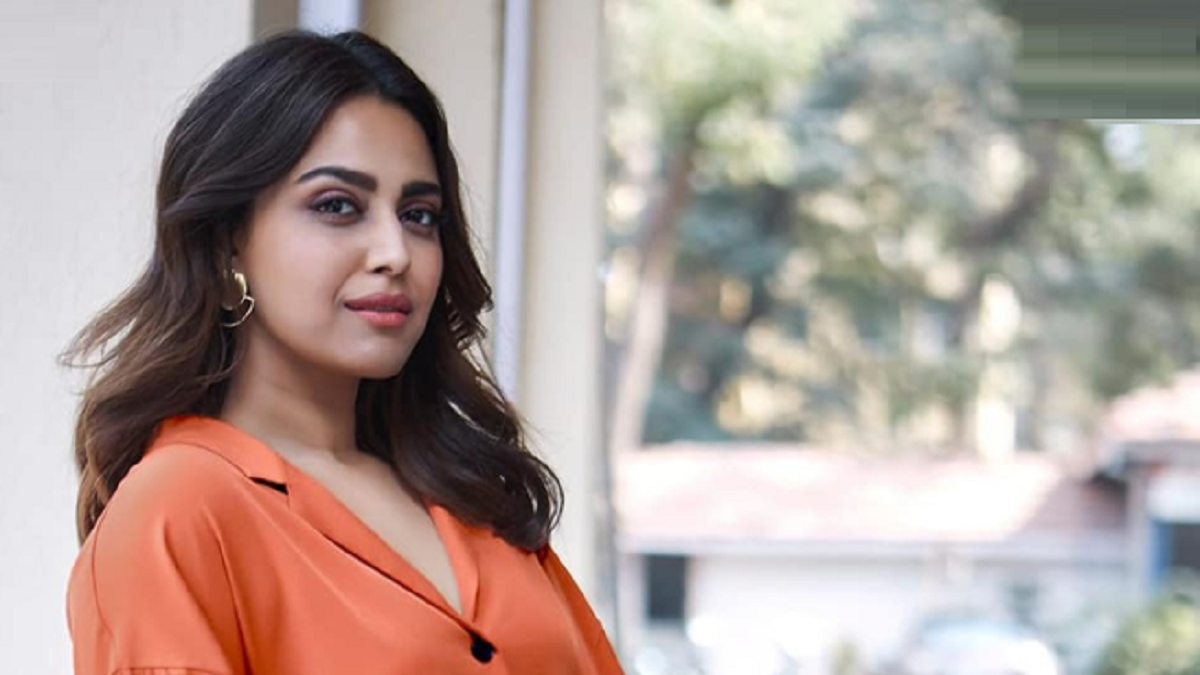 SWARA BHASKAR INTERACTS WITH A PSYCHOLOGIST TO PREP UP FOR PLAYING AN INVESTIGATING OFFICER