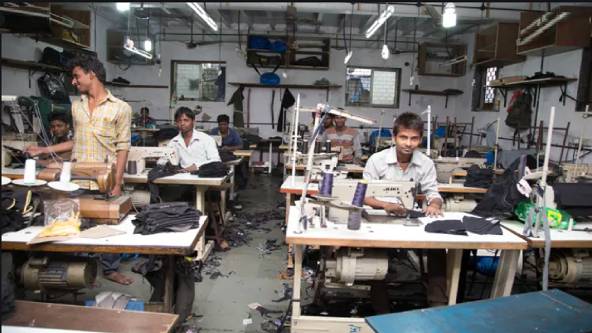 Factories in Dharavi start working again, with fewer hands