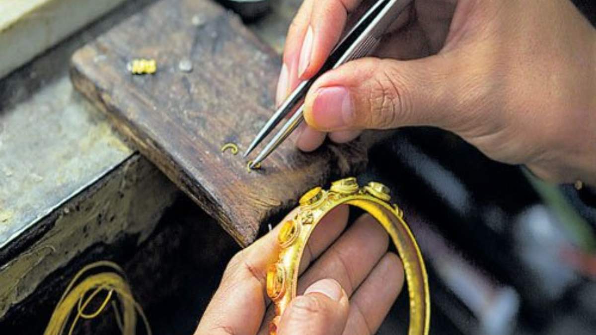 Delhi-based jeweller gets extortion demand of Rs 5 lakh