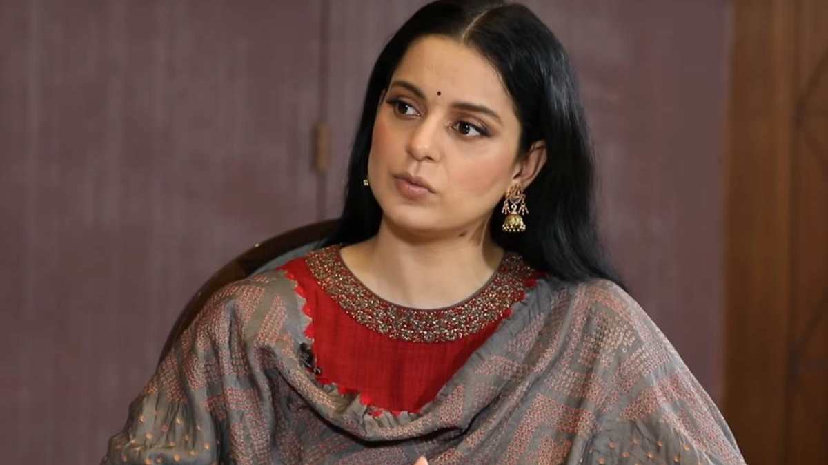 ‘She is single-handedly saving Hindi film industry’, says Kangana praising Tabu
