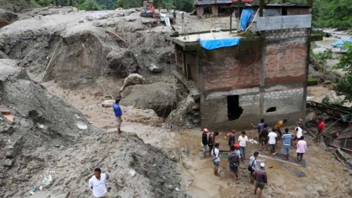 Debris triggered by landslide blocks NH-109 at Rudraprayag