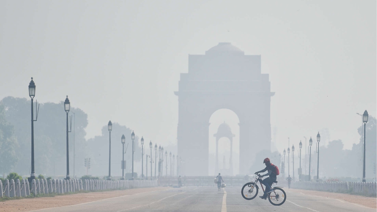 Delhi: Third straight day of “severe” air quality, Gurugram has 478 AQI, Noida records 529 AQI