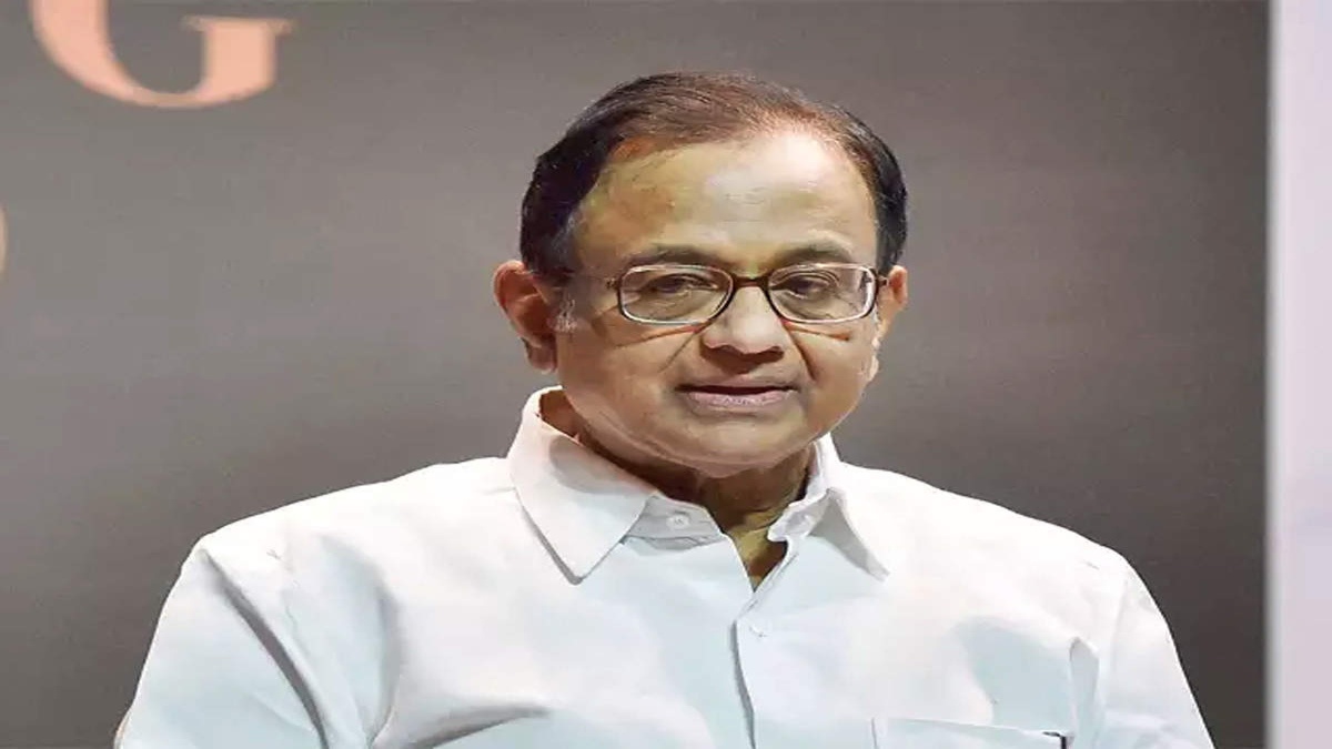 GANDHIS HAVE NOT TAKEN EVEN A PENNY: CHIDAMBARAM