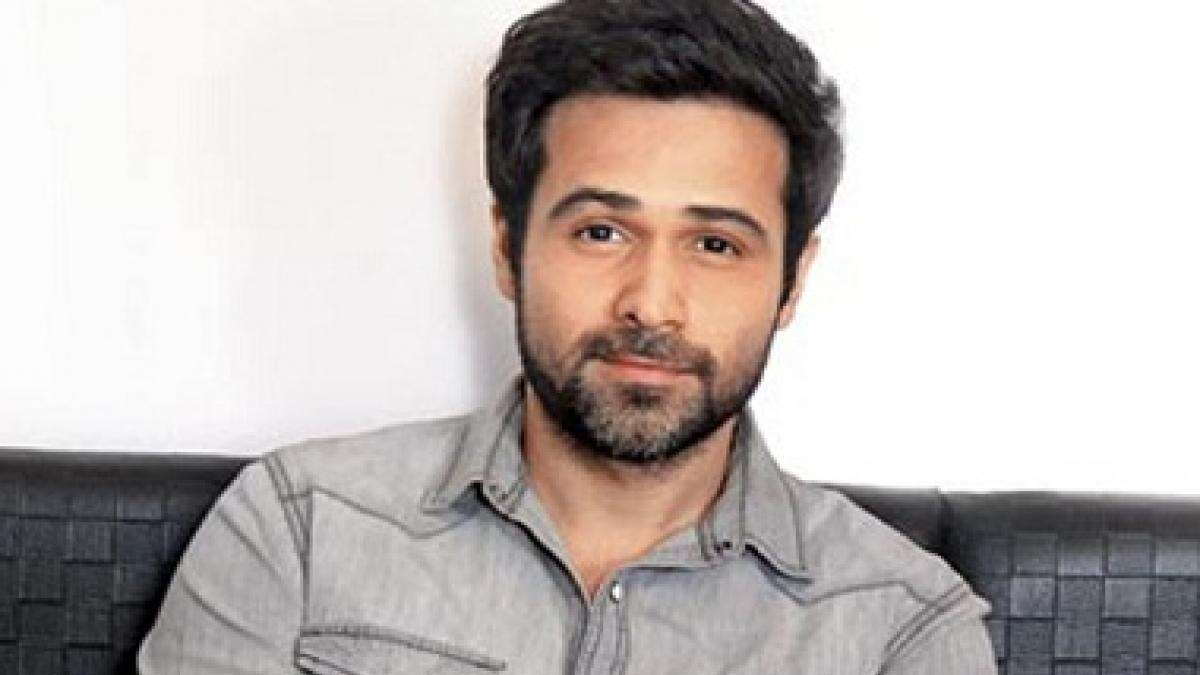 Emraan Hashmi Looks Back At Working With Oscar Winning Director Danis Tanovic The Daily Guardian While the makers of the film contemplated on several looks for emraan' s character in the film. oscar winning director danis tanovic