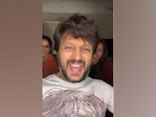 Riteish Deshmukh shares funny video from weekend party with friends  featuring 'It's Raining Men' - The Daily Guardian