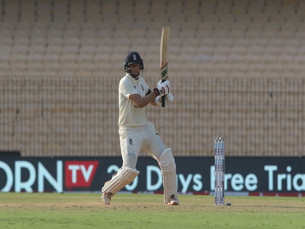 Root apologises to Moeen for saying all-rounder chose to head back home