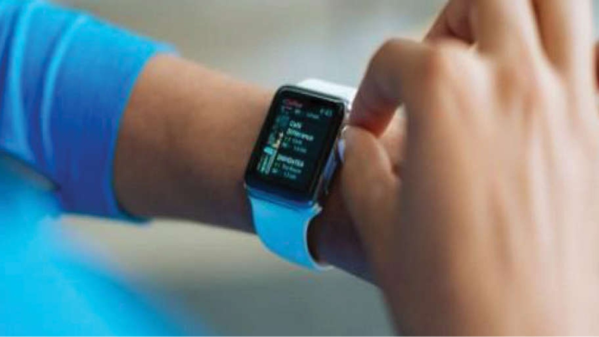 FACEBOOK TO LAUNCH SMARTWATCH WITH MESSAGING, FITNESS FEATURES