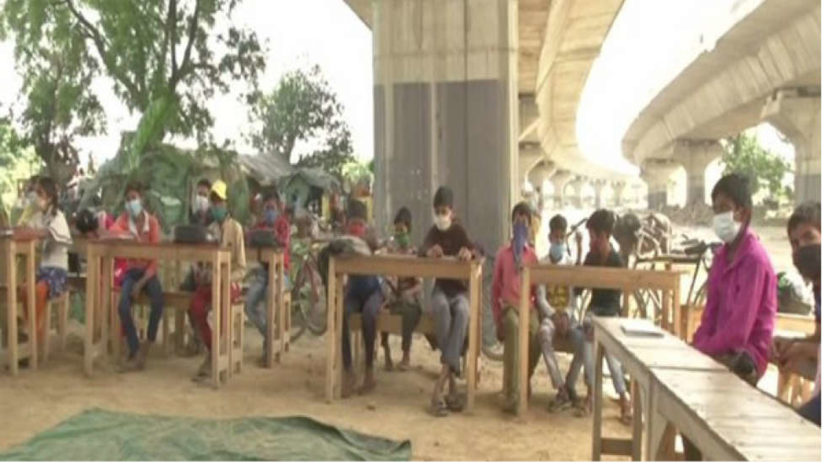 CLASSROOM FOR 250 POOR STUDENTS COMES ALIVE UNDER MAYUR VIHAR FLYOVER