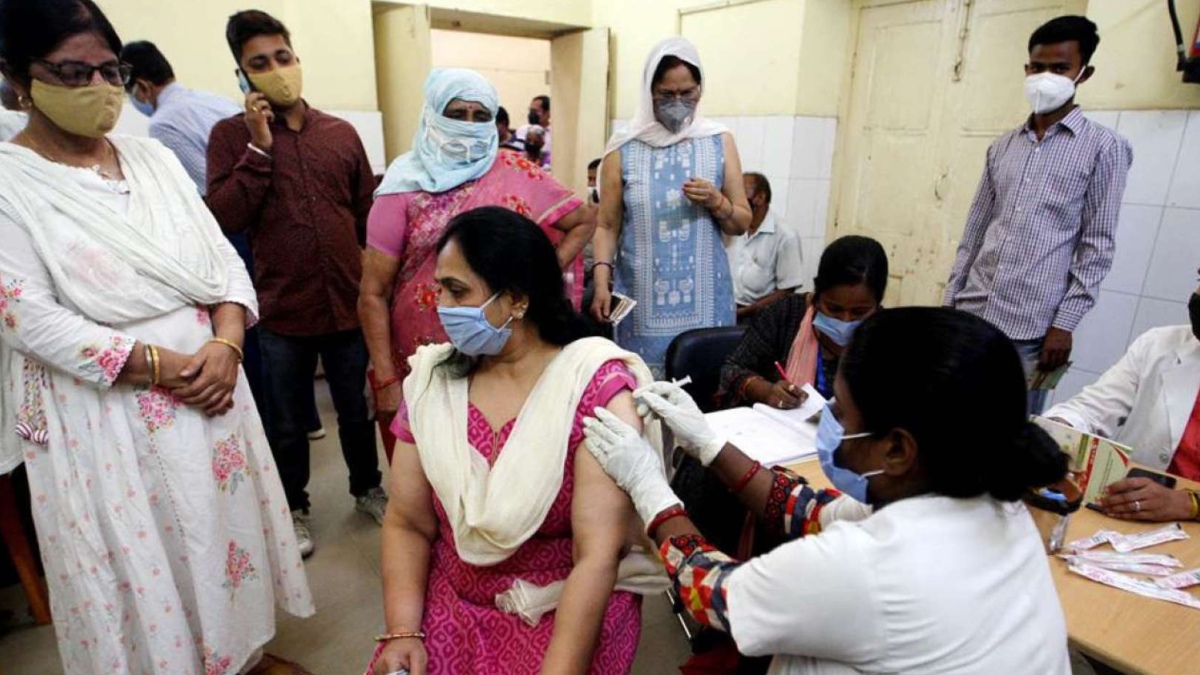 Mumbai Police Arrest Ten Accused In An Investigation On Unauthorized Covid-19 Vaccination