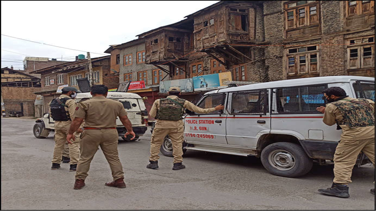 3 injured in a grenade attack in Srinagar