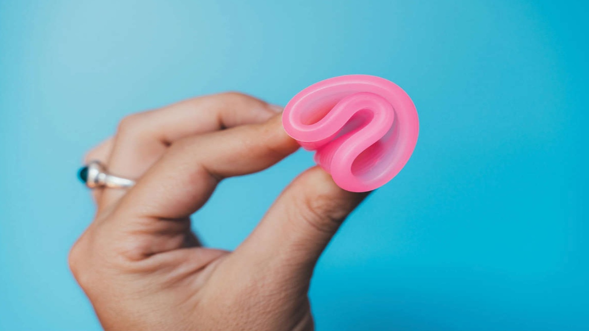 REASONS TO MAKE THE SWITCH TO MENSTRUAL CUP