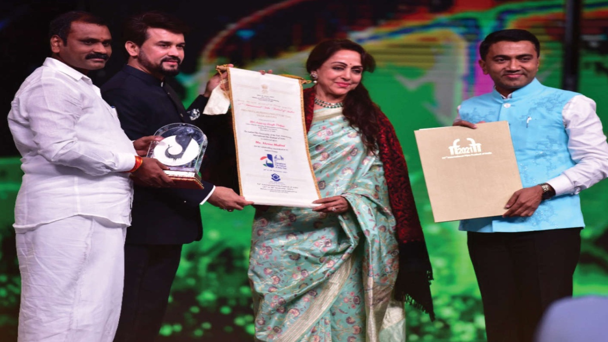 ﻿IFFI 2021: HEMA MALINI CONFERRED WITH FILM PERSONALITY OF THE YEAR