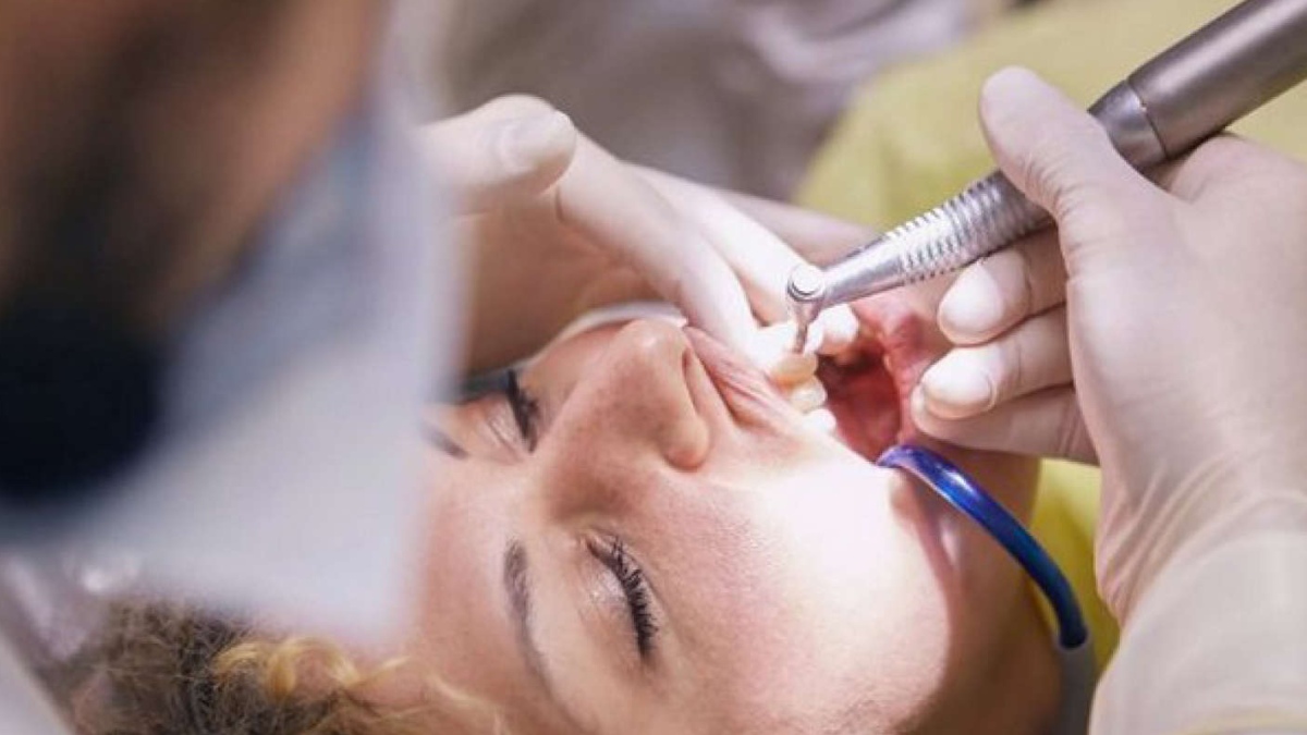 DENTAL CARE FOR DIABETICS NEEDS GREATER ATTENTION