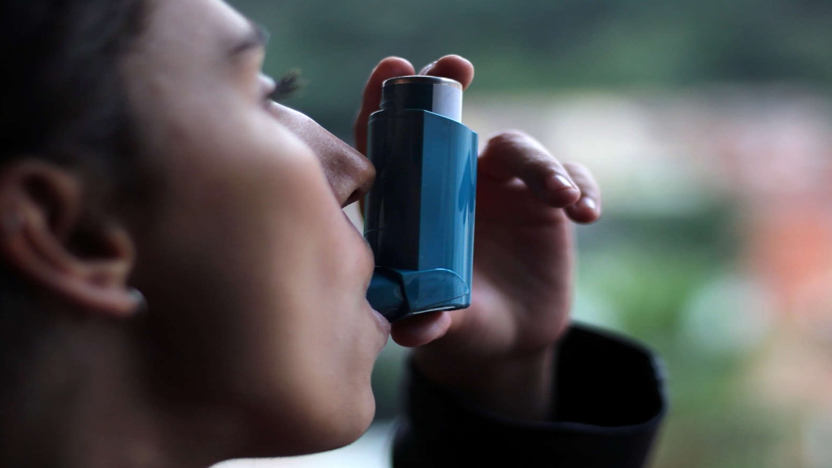 Using inhalers to counter Covid-related asthma attacks