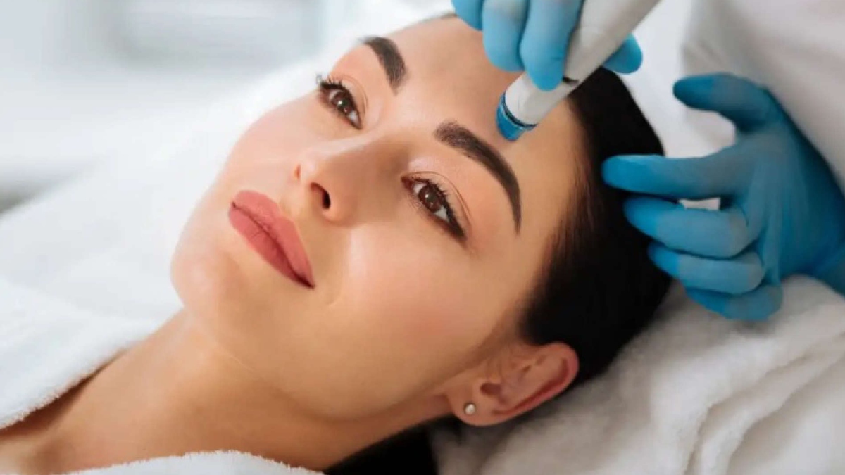 HERE’S WHY HYDRAFACIAL IS MAKING WAVES IN THE SKINCARE WORLD