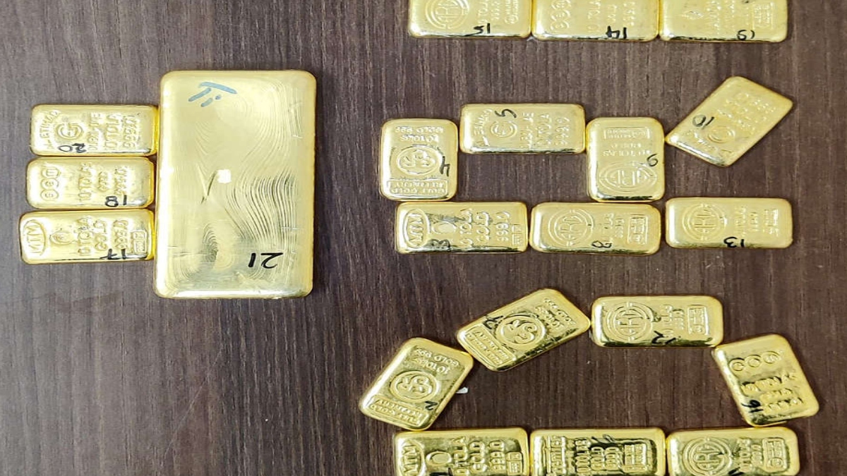 Mumbai: DRI seized gold worth Rs 2.23 crore at airport, 2 arrested