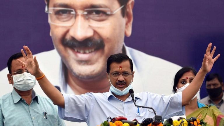 KEJRIWAL TO BRING TRUST MOTION ON MONDAY TO PROVE ‘NO DEFECTION IN PARTY’