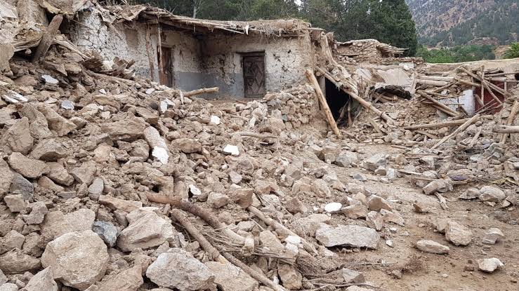 116 Lives Lost: Rescuers Face Difficulties in Sub-Zero Temperatures Following Massive Quake in China