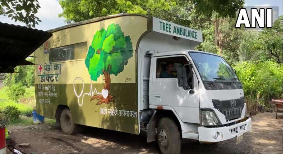 Tree ambulance in Indore.
