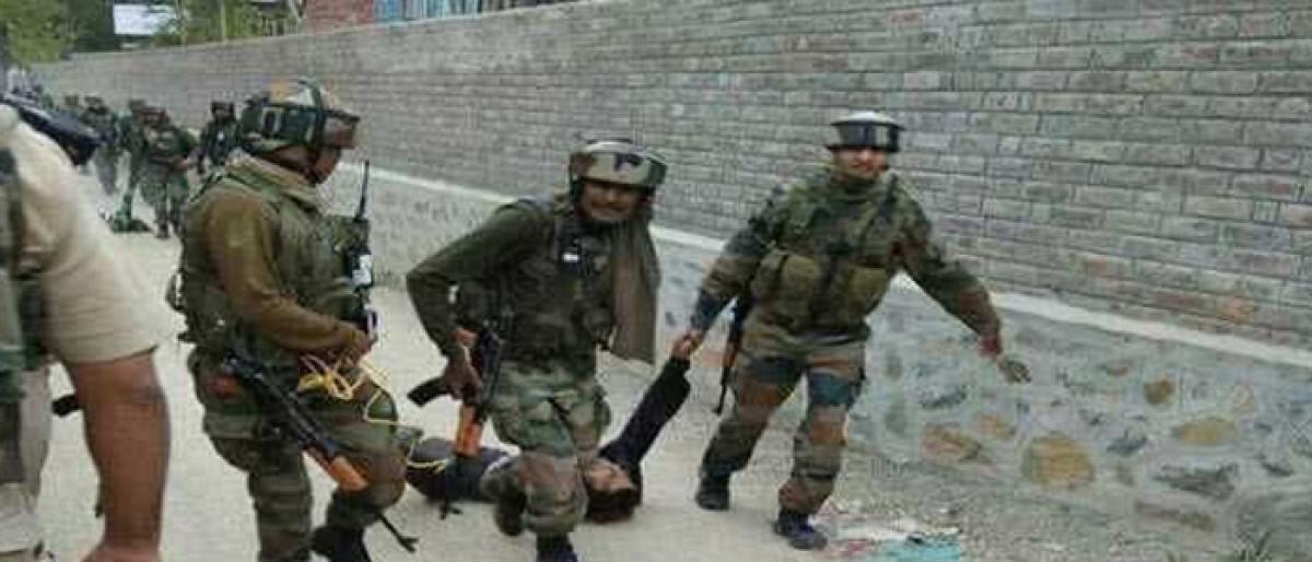 Army jawan, civilian injured in an encounter that broke out in Jammu and Kashmir