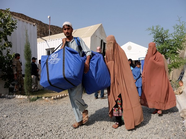 Iran deporting thousands of Afghan refugees