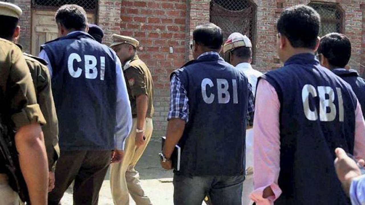 CBI apprehends a head constable of Delhi police while accepting bribe