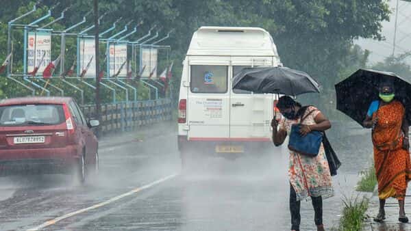 IMD predicts heavy rainfall in isolated locations