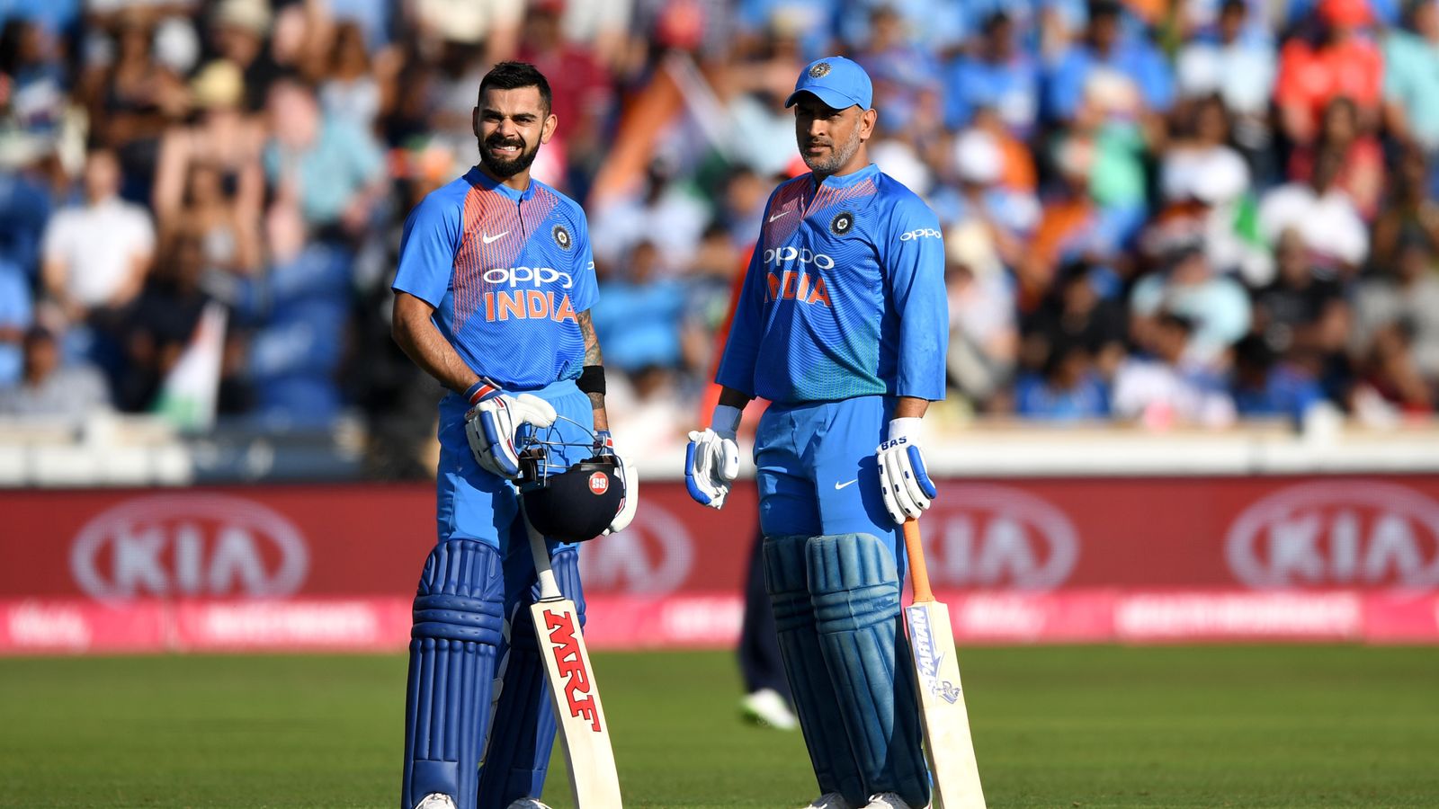 A lot of people have my number but Dhoni only texted me; says Virat Kohli