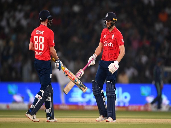 Malan’s half-century helps England clinch series after 67-run win over Pakistan
