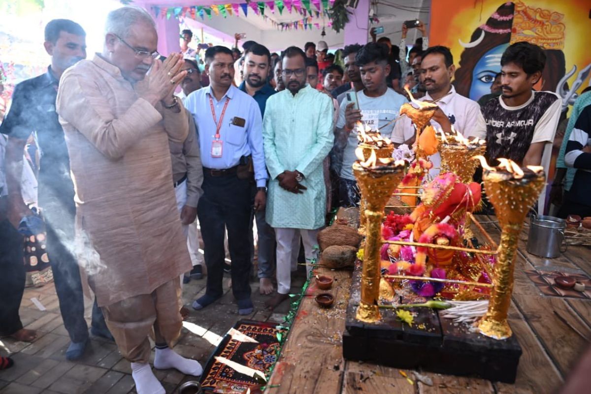 Chhattisgarh CM celebrates the tribal culture of Gaura-Gauri Puja in Bhilai