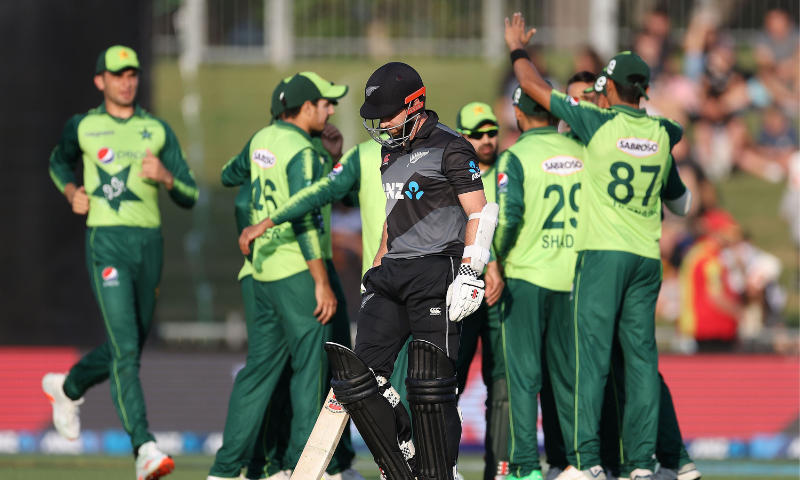 Pakistan qualifies for final, will face India or England