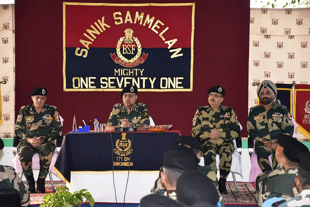 adg-bsf-visits-international-border-reviews-security-situations