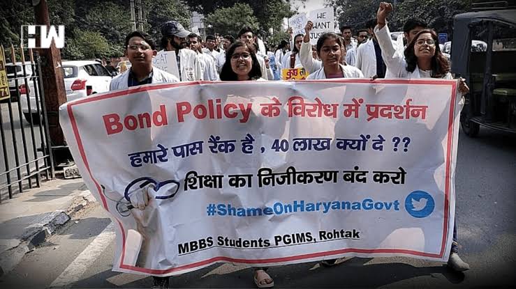 Haryana: MBBS students continue to protest against Bond policy