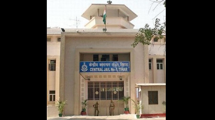 PIL seeks clean drinking water, hygienic sanitary conditions in Tihar Jail, Delhi HC issues notice