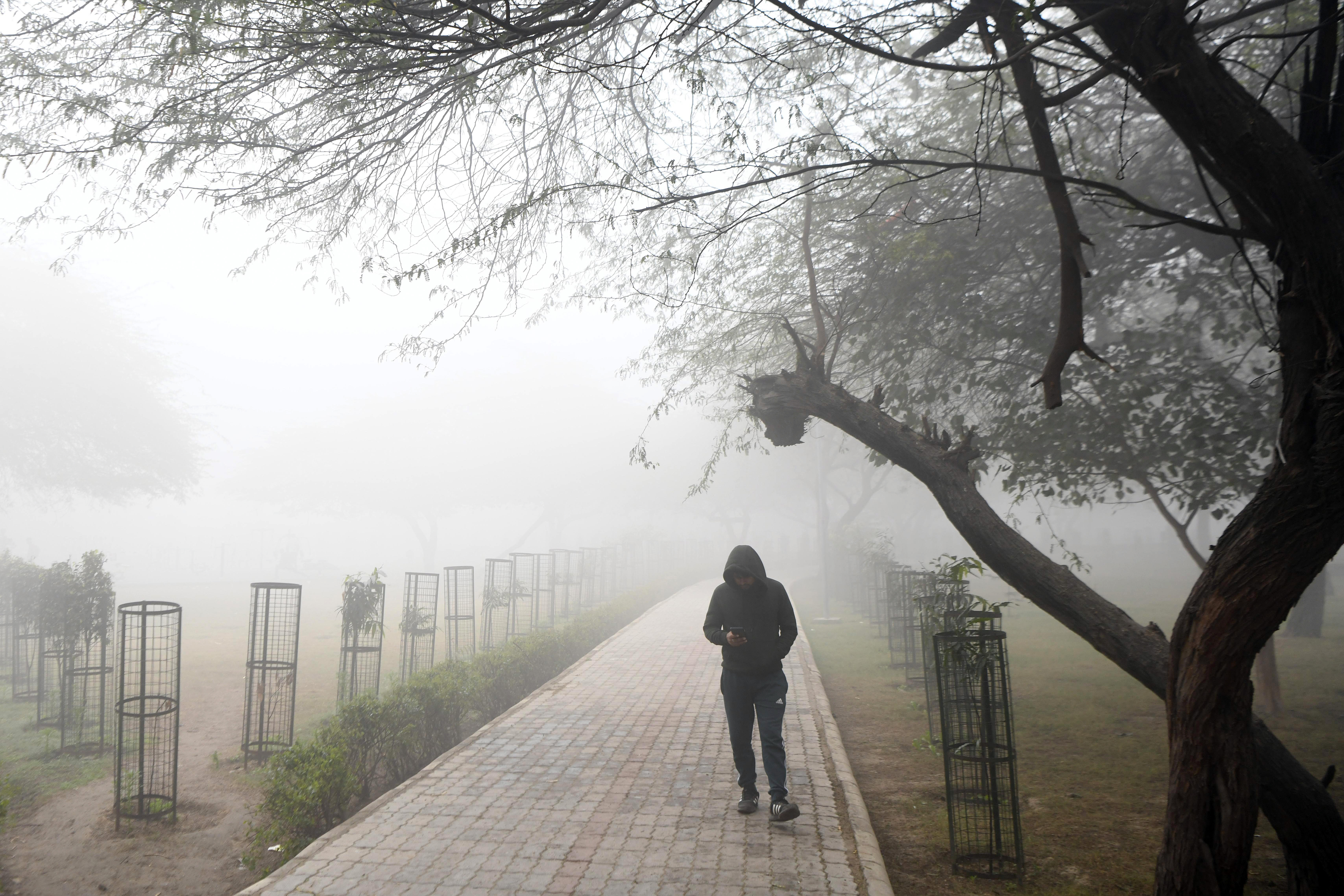 Temperature drops to minus 2 degree celsius in Mount Abu