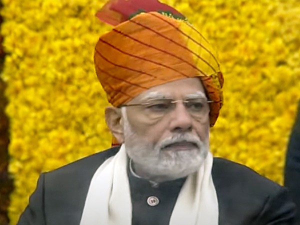 Republic Day: PM Modi dons multi-colored Rajasthani turban