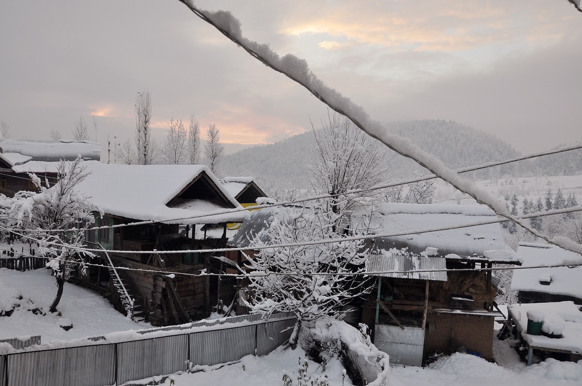 Snowclad Kukroosa village