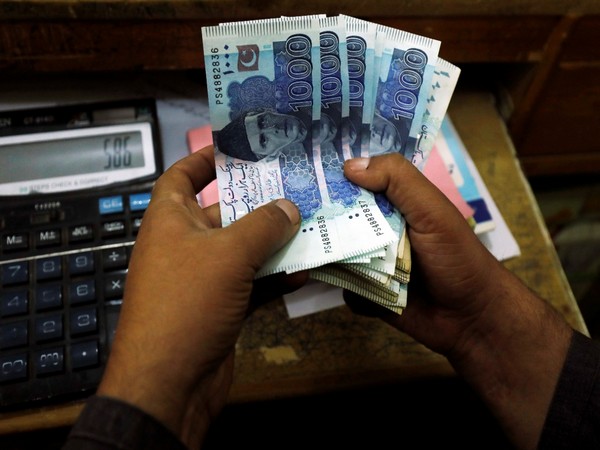 Pakistan’s rupee biggest 1-day decline in over 20 years