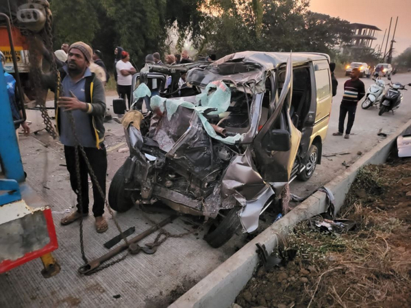 Car-truck collision on Goa-Mumbai highway, nine killed
