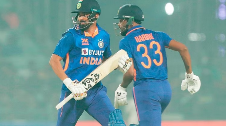 ALL-ROUND INDIA BEAT SRI LANKA BY 4<br>WICKETS, TAKE UNASSAILABLE 2-0 LEAD