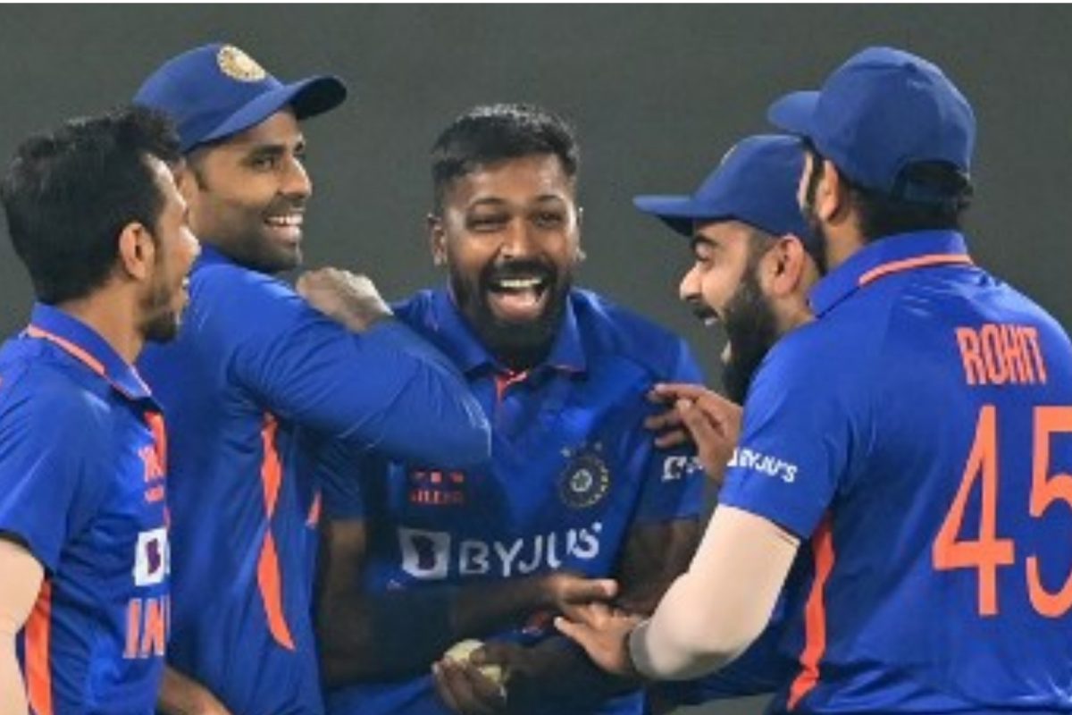 India bag top spot in ODI rankings with series win